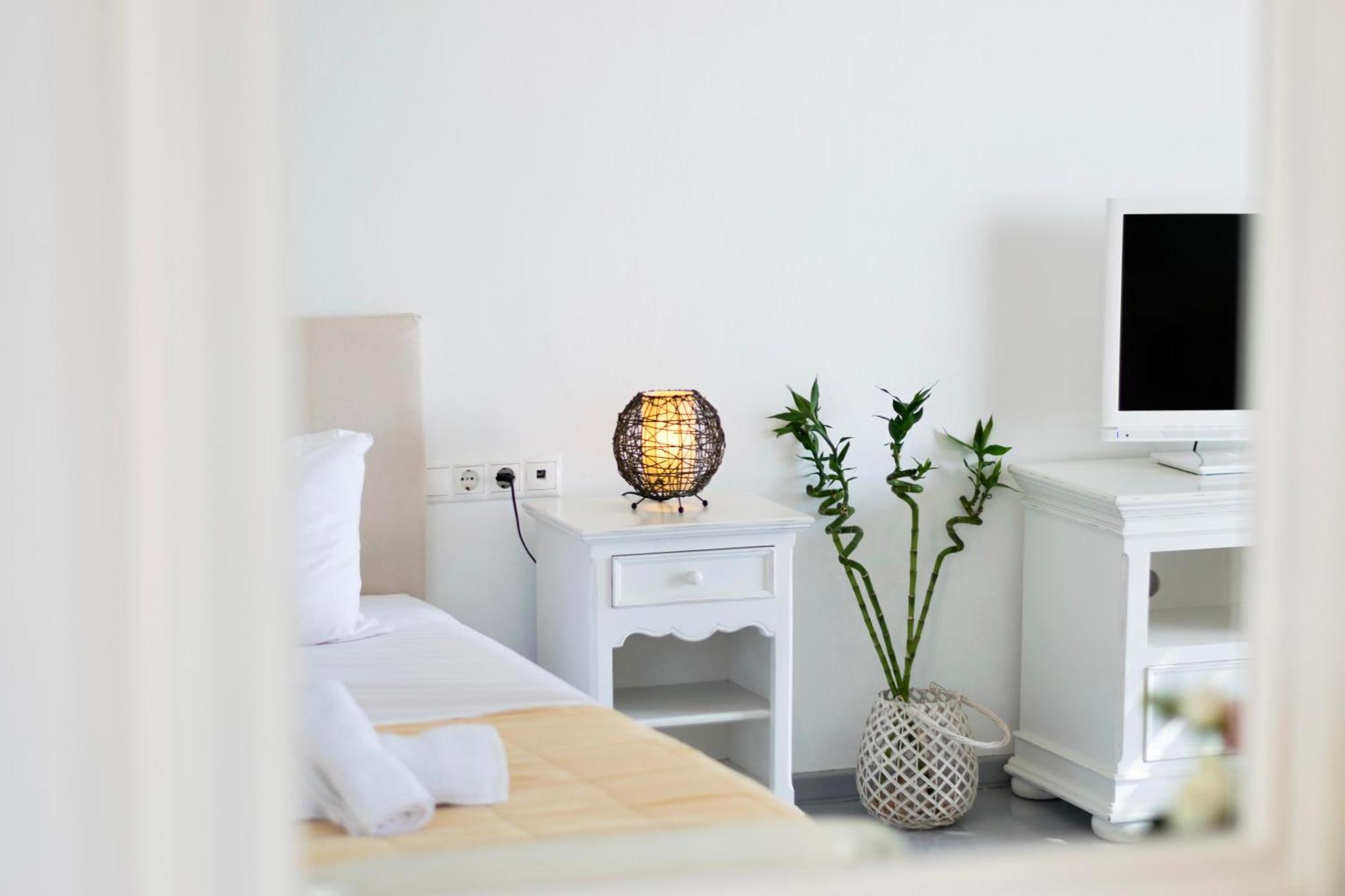 With-Inn Mykonos Suites Tourlos Buitenkant foto