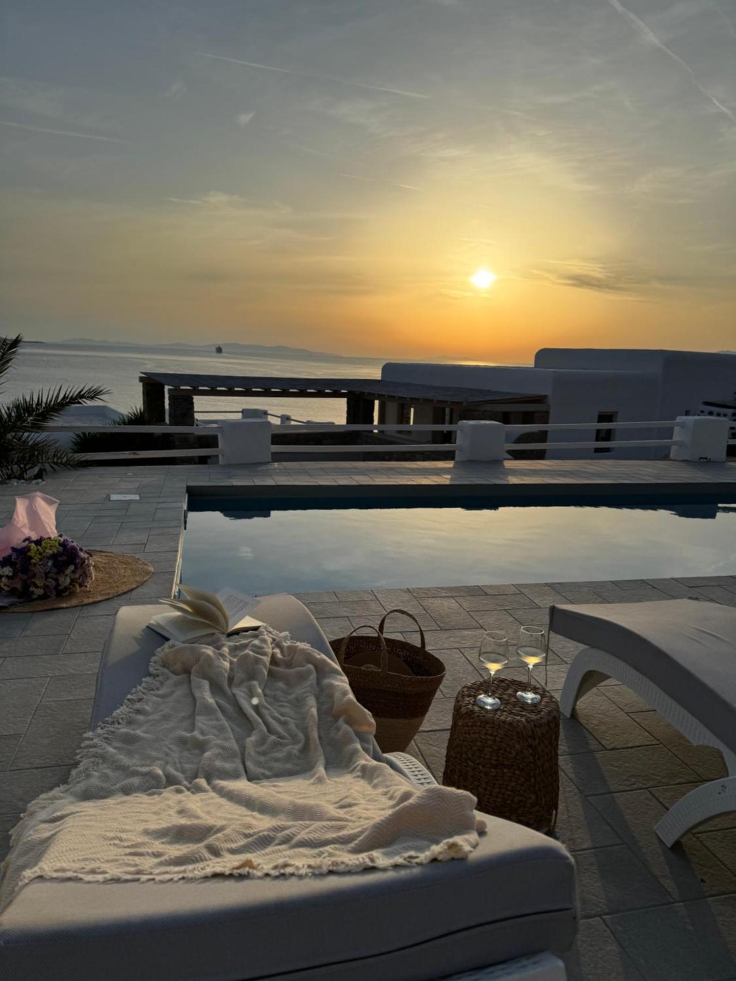 With-Inn Mykonos Suites Tourlos Buitenkant foto